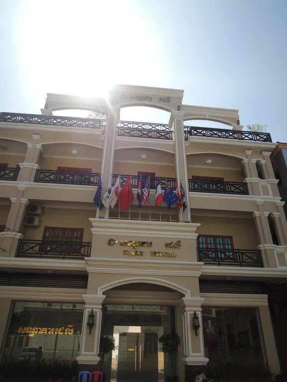Daly Hotel Kampong Cham Exteriér fotografie